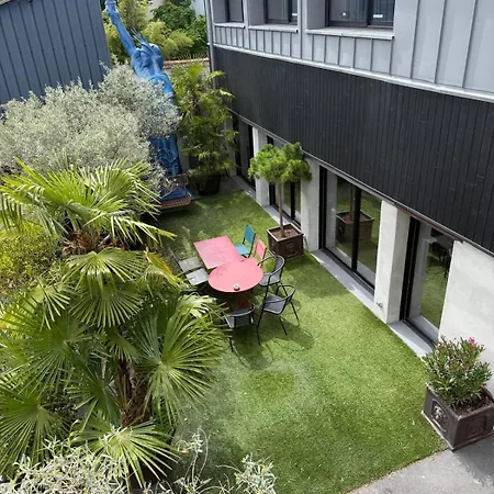 Loft Rare - Jardin Privatif - 2 Parkings - Reims