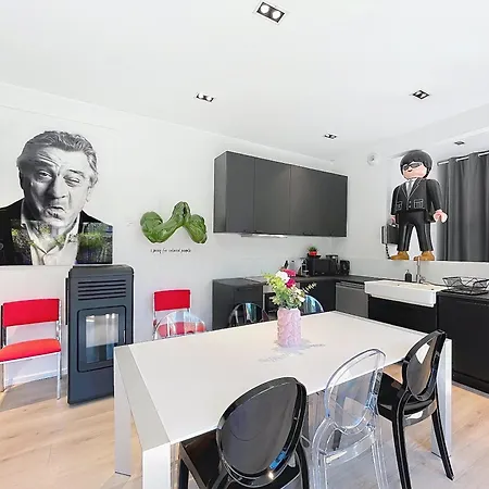 Appartement Loft Rare - Jardin Privatif - 2 Parkings - *